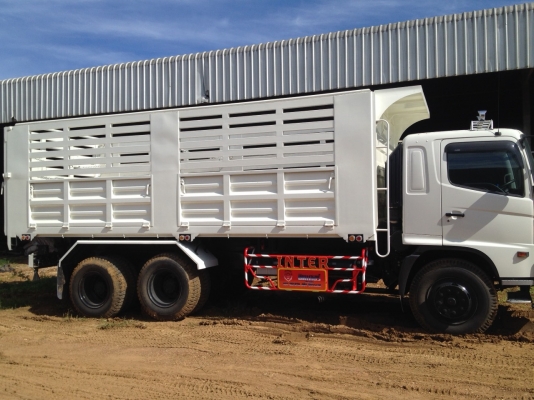 ขายรถใหม่ HINO 251แรง พร้อมกระบะเหล็กดัมพ์สีขาว สนใจติดต่อสอบถามได้ที่ 081-9832626 (เฮียโชค)