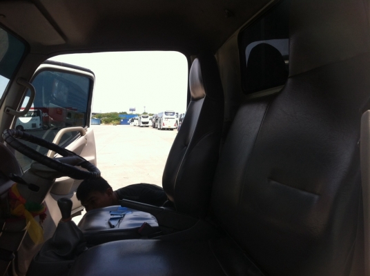 ต้องการขายรถ4ล้อฮีโน่สภาพพร้อมใช้พื้นเรียบ2เพลาปี47เครื่อง100แรงสนใจติดต่อด่วน0845385517 ต้องการขายรถ4ล้อฮีโน่สภาพพร้อมใช้พื้นเรียบ2เพลาปี47เครื่อง100แรงสนใจติดต่อด่วน0845385517