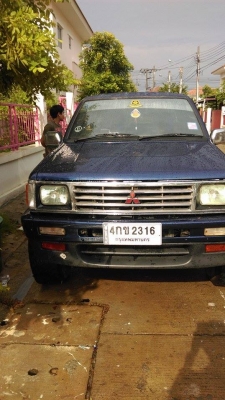 ขาย L200 4 ประตู  jz ยกสูง พร้อมใช้
