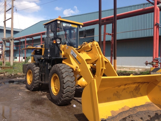 บริษัท เอ็มทีเอสฯ ขอแนะนำรถตักล้อยาง SEM 639B เป็นยี่ห้อเดียวเท่านั้นที่ผลิตโดย CATERPILLAR  สนใจสอบถามรายละเอียด  คุณอนุวัตน์ 084-874-2940