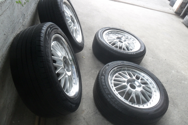 ล้อแม็ก17นิ้ว 5รุ114 พร้อมยาง สวยๆ 4 ล้อ ลดราคาเหลือ 5500 บาท ล้อแม็ก17นิ้ว 5รุ114 พร้อมยาง สวยๆ 4 ล้อ ลดราคาเหลือ 5500 บาท