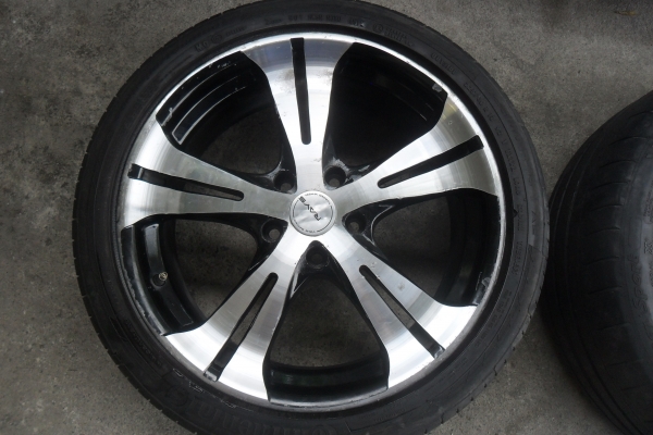 ล้อแม็ก18นิ้ว 5รู114 พร้อมยาง สวยๆ 4 ล้อ ราคา 7900 บาท