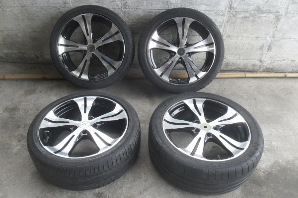 ล้อแม็ก18นิ้ว 5รู114 พร้อมยาง สวยๆ 4 ล้อ ราคา 7900 บาท