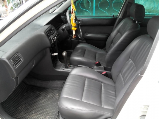 ขายรถ toyota สีขาว ไม่เคยติดแก๊ส