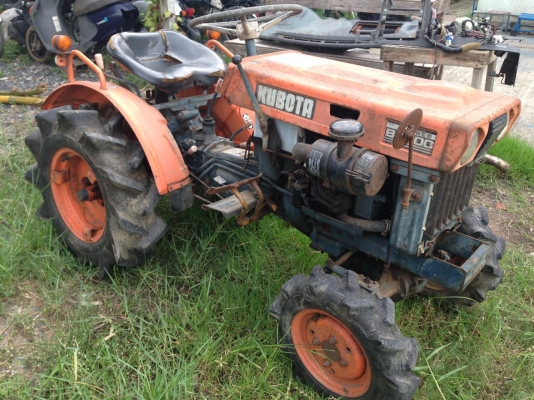 รถไถ KUBUTA B5000 จากญี่ปุ่น ขายไม่แพงครับ 37,500 บาท รถไถ KUBUTA B5000 จากญี่ปุ่น ขายไม่แพงครับ 37,500 บาท