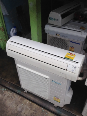 **** ขายแอร์ DAIKIN inverter 18000 BTU สภาพสวย ****