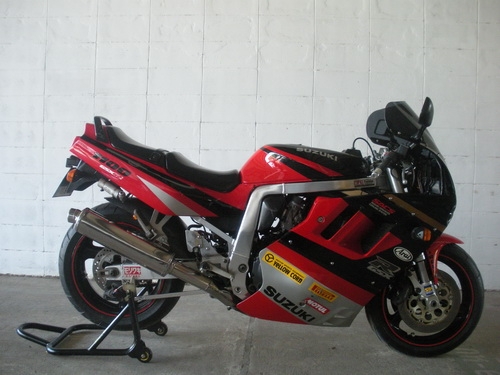 ตั้งรับแฟริ่งเดิม สลิงช๊อต Gsxr 1100 ปี 91-92