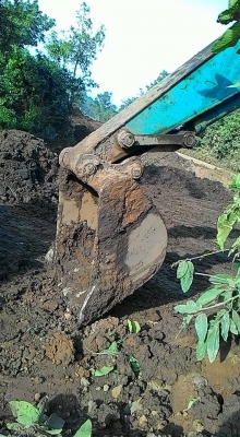 รถแบคโฮ KOBELCO SK200 M6S 12,000 hrs.For sale 1,250,000 bht.