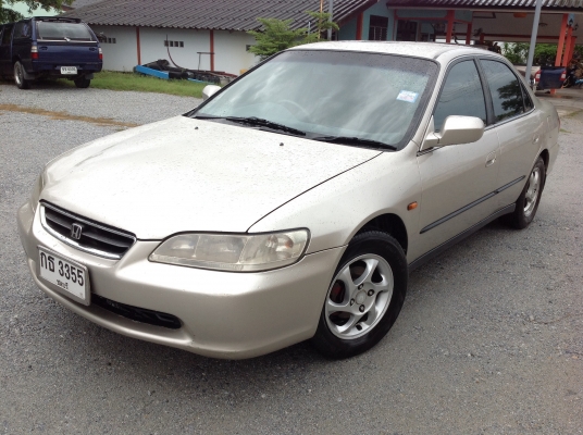 ฮอนด้า แอคคอร์ด งูเห่า วีเทค เกียร์ออโต้ นำ้มัน LPG หัวฉีด ใช้ได้ 2 ระบบ