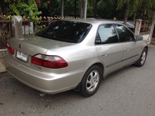 ฮอนด้า แอคคอร์ด งูเห่า วีเทค เกียร์ออโต้ นำ้มัน LPG หัวฉีด ใช้ได้ 2 ระบบ