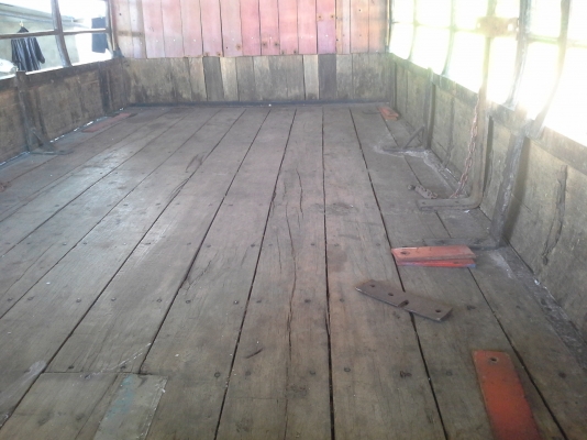 รถบรรทุกหกล้อ ราคาน่าฟัง  TOYOTA DYNA 85 แรงม้า  ช่วงล่วงใหญ่ พร้อมใช้งาน  ทะเบียนพร้อมโอน