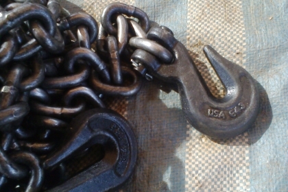 โซ่นอก USAสภาพสวยๆครับ  ตีตามข้อ ครับพร้อมตะขอ 2  ด้าน ครับ  ความยาวประมาณ 6  เมตร  ครับ  ราคานี้คุ้มครับ