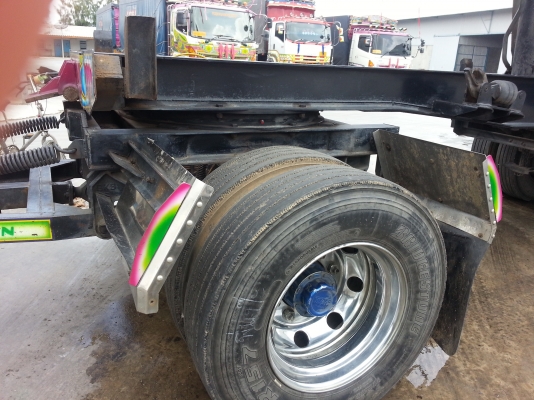 ขายลูกพ่วง3เพลาแท้ อู่ธนิกลการ ยาว7เมตร กระบะปรีเนียม