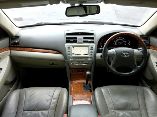 **Camry ปี06 2.4V สีขาว ตัวท็อปสุด ออฟชั่นครบ สวยจัด แต่งทั้งคัน แม็ก18นิ้ว ราคาสุดคุ้ม**