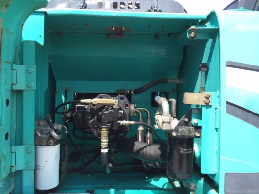 KOBELCO SK200-8 YN11  ชม. ทำงาน 8,761 เล่มทะเบียนครบ  รถสวย ใช้งานดีมาก สนใจติดต่อ0890854790