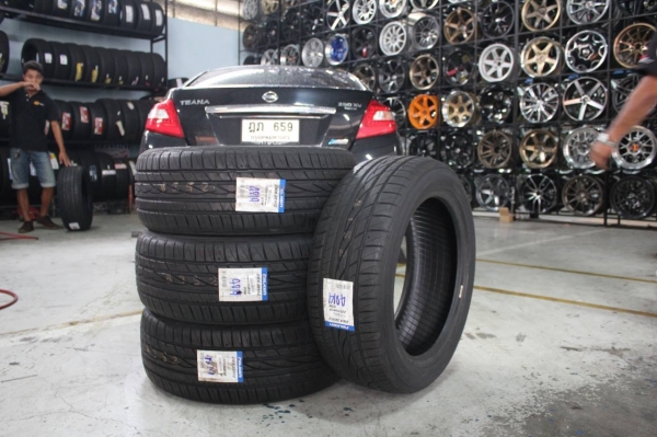 ยาง FALKEN ZE912 225/50R18 เส้นละ 3,500 บาท