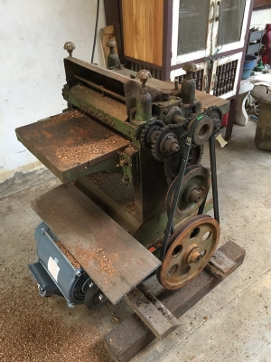 เครื่องรีดไม้ ยี่ห้อ Dainichi