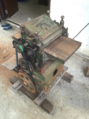 เครื่องรีดไม้ ยี่ห้อ Dainichi