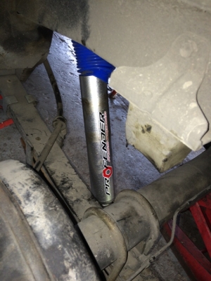 รับแก้ปัญหาช่วงล่าง รถตู้ Toyota Commuter  by Shock Profender