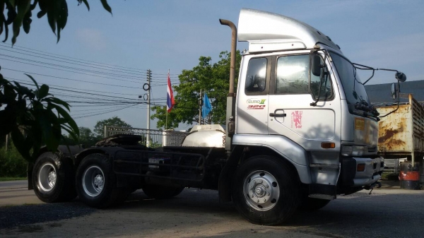 หัวลาก10ล้อ.นิสสันUD.320.ปี45.เดิมบาง.สภาพสวยพร้อมใช้.ราคา920,000.มัดจำแล้ว. หัวลาก10ล้อ.นิสสันUD.320.ปี45.เดิมบาง.สภาพสวยพร้อมใช้.ราคา920,000.มัดจำแล้ว.