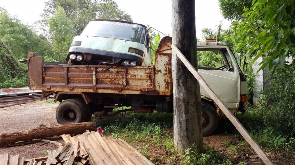 ขาย 6 ล้อดั้ม HINO FB112 เอกสารสัญญาซื้อขาย เครื่อง WO4D 117 แรงม้า เฟืองท้าย F คัสซีใช้ได้ รถใช้งานได้ปกติ ราคาคุยได้ครับ