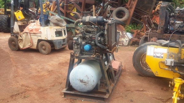 ขายปั๊มลมเครื่องยันม่าร์3สูบของกรมทางหลวง ขายปั๊มลมเครื่องยันม่าร์3สูบของกรมทางหลวง