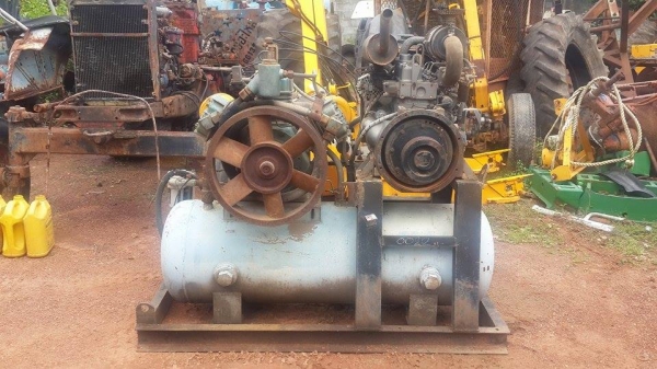 ขายปั๊มลมเครื่องยันม่าร์3สูบของกรมทางหลวง ขายปั๊มลมเครื่องยันม่าร์3สูบของกรมทางหลวง