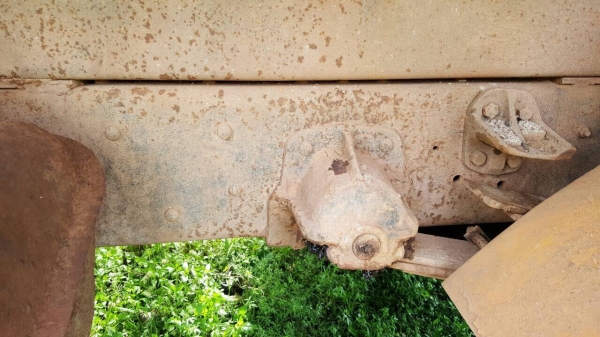 ขาย 6 ล้อดั้ม HINO KL300 เครื่อง EC100 130 แรงม้า คัสซีใช้ได้ เก๋งไม่สวย เอกสารเล่มทะเบียนครบ แจ้ง ม.79 ราคาต่อรองได้