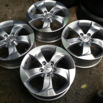 ล้อ HONDA HRV ขอบ 17 ชุดล่ะ 5,500