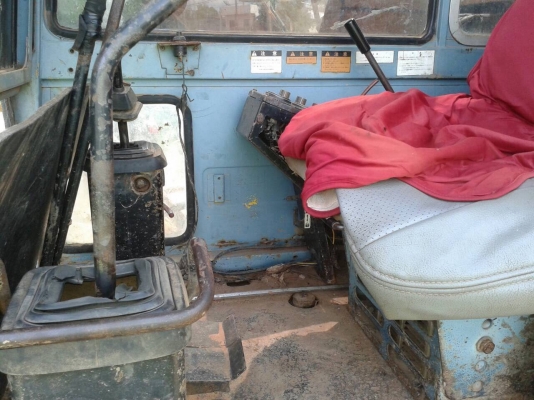 ขายรถแบคโฮ KOMATSU PC60-5 เอกสารสัญญาซื้อขาย รถใช้งานได้ดี ราคาต่อรองได้ครับ