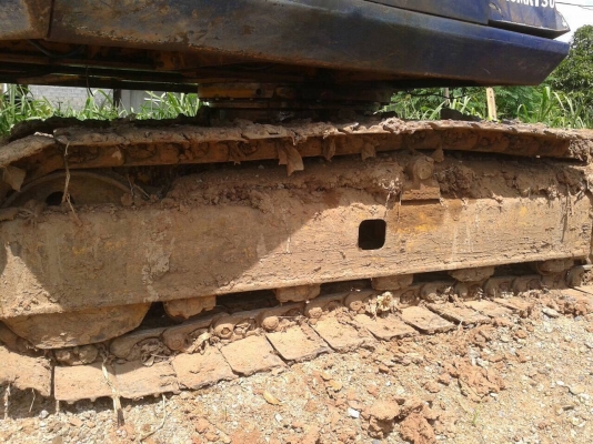 ขายรถแบคโฮ KOMATSU PC60-5 เอกสารสัญญาซื้อขาย รถใช้งานได้ดี ราคาต่อรองได้ครับ