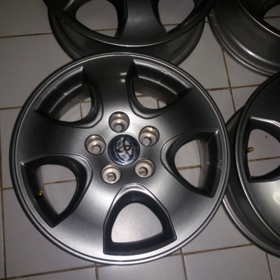 ล้อ toyota ขอบ 16 ชุดล่ะ 6,500