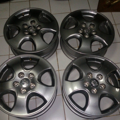 ล้อ toyota ขอบ 16 ชุดล่ะ 6,500