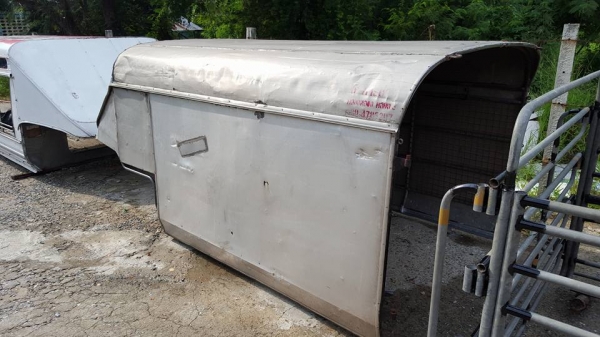 ตู้ทึบ ดราก้อนแค็บ  เมตร สูงจากพื้นกระบะ 1.8