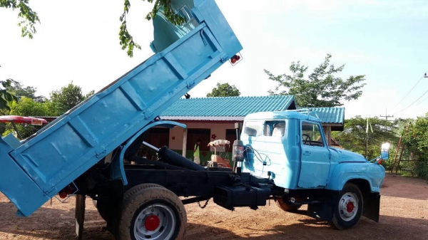 ขายรถ 6 ล้อดั้มหัวยาว ไม่มีทะเบียน เครื่อง DA120 เฟืองท้าย FUSO คัสซีสวยตลอดเส้น ราคาต่อรองได้ครับ