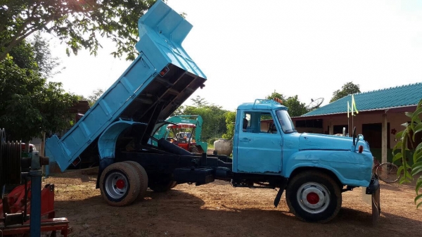 ขายรถ 6 ล้อดั้มหัวยาว ไม่มีทะเบียน เครื่อง DA120 เฟืองท้าย FUSO คัสซีสวยตลอดเส้น ราคาต่อรองได้ครับ