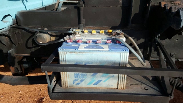 ขายรถ 6 ล้อดั้มหัวยาว ไม่มีทะเบียน เครื่อง DA120 เฟืองท้าย FUSO คัสซีสวยตลอดเส้น ราคาต่อรองได้ครับ