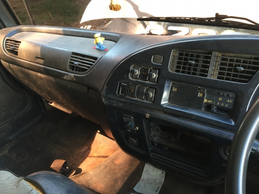 ขาย10ล้อISUZUเดก้า 270แรง ปี44 ยูโร1 กระบะดั้มมีระบบลากลูก