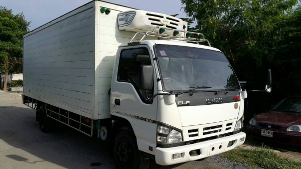 ISUZU-NQRปี51.เครื่อง175-มีเครื่องทำความเย็น-ยาว5,50-เมตร.ครัชซีสวย.มือ1ออกห้าง-ใช้น้อย..ราคา750,000.