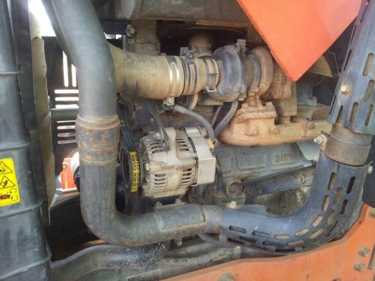 ขายรถไถ KUBOTA M6040 SU ปี 52 เอกสารเล่มทะเบียนพร้อมโอน อุปกรณ์มีผานดันหน้า ผาน 3 และผานยกร่อง ราคาต่อรองได้ครับ