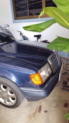 Benz E320 ตามสภาพคันละ170000 2 ราคาพิเศษ 061-5499440 การเวก