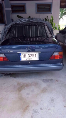 Benz E320 ตามสภาพคันละ170000 2 ราคาพิเศษ 061-5499440 การเวก