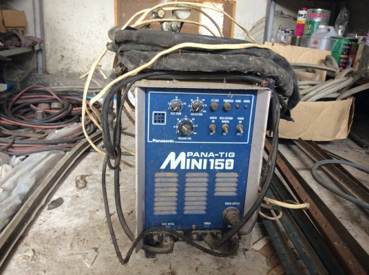 เครื่องเชื่อมอาร์ก้อน Panasonic