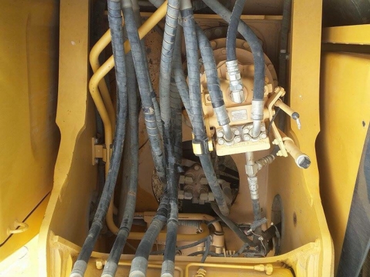 Komatsu PC200-7 ไมล์ชม.4,000 สภาพสวยค่ะ