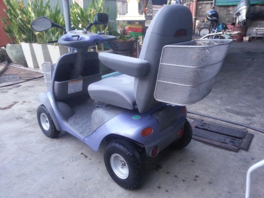 ขายรถไฟฟ้า 4ล้อ Toyota  นำเข้าจากประเทศญี่ปุ่น