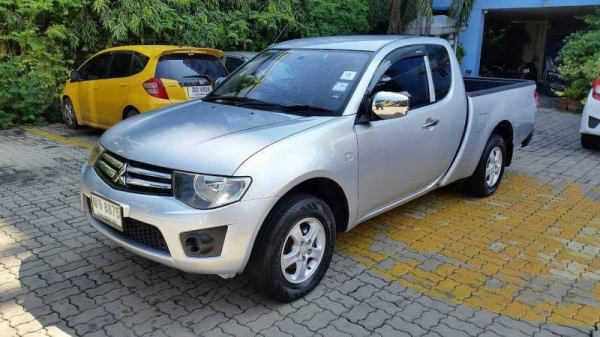 กระบะ MITSUBISHI TRITON CAB CNG ปี2011 แท้เครื่องยนต์เบนซิน 2400CC