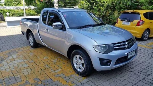 กระบะ MITSUBISHI TRITON CAB CNG ปี2011 แท้เครื่องยนต์เบนซิน 2400CC