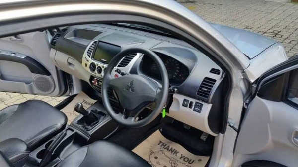 กระบะ MITSUBISHI TRITON CAB CNG ปี2011 แท้เครื่องยนต์เบนซิน 2400CC