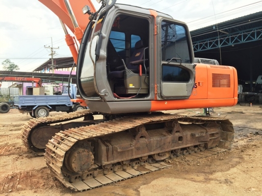 แสงฟ้าเต๊นท์รถ/// ขายรถแม็คโค HITACHI-ZX200 พร้อมทะเบียน ใช้งาน 8935 ช.ม ปี56 แสงฟ้าเต๊นท์รถ/// ขายรถแม็คโค HITACHI-ZX200 พร้อมทะเบียน ใช้งาน 8935 ช.ม ปี56