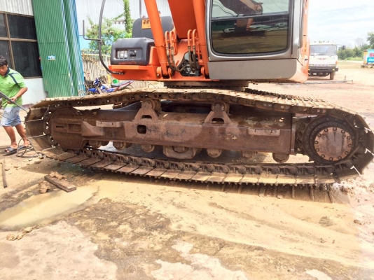 แสงฟ้าเต๊นท์รถ/// ขายรถแม็คโค HITACHI-ZX200 พร้อมทะเบียน ใช้งาน 8935 ช.ม ปี56 แสงฟ้าเต๊นท์รถ/// ขายรถแม็คโค HITACHI-ZX200 พร้อมทะเบียน ใช้งาน 8935 ช.ม ปี56